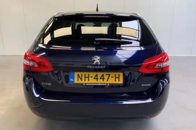 Peugeot 308 (2017) thumbnail 49