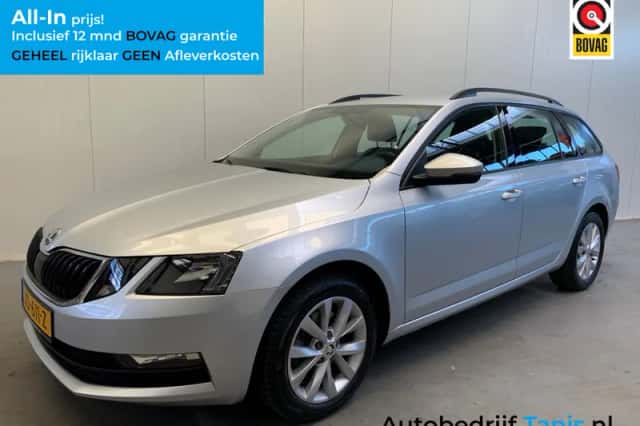 Škoda Octavia (2019) thumbnail 1