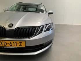 Škoda Octavia (2019) thumbnail 11