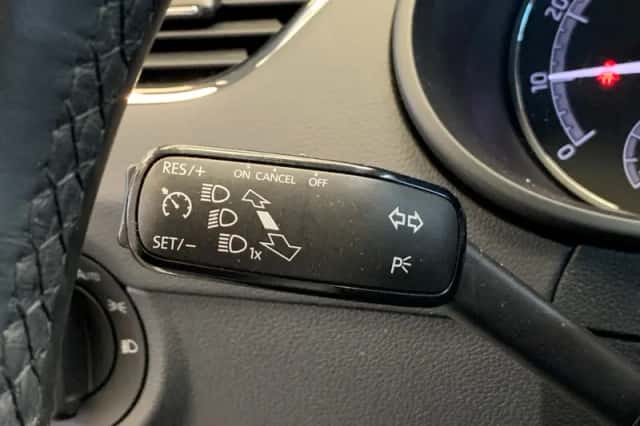 Škoda Octavia (2019) thumbnail 26