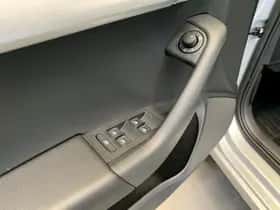 Škoda Octavia (2019) thumbnail 34
