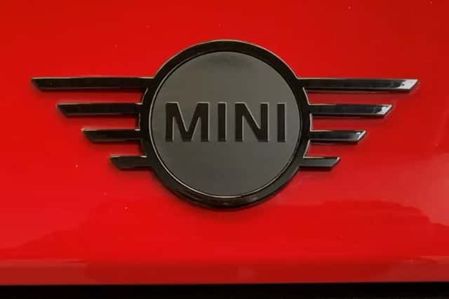 MINI Countryman (2018) thumbnail 12