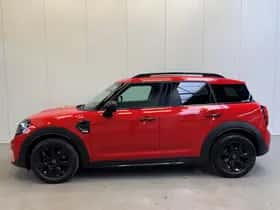 MINI Countryman (2018) thumbnail 3