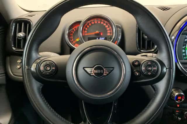 MINI Countryman (2018) thumbnail 29