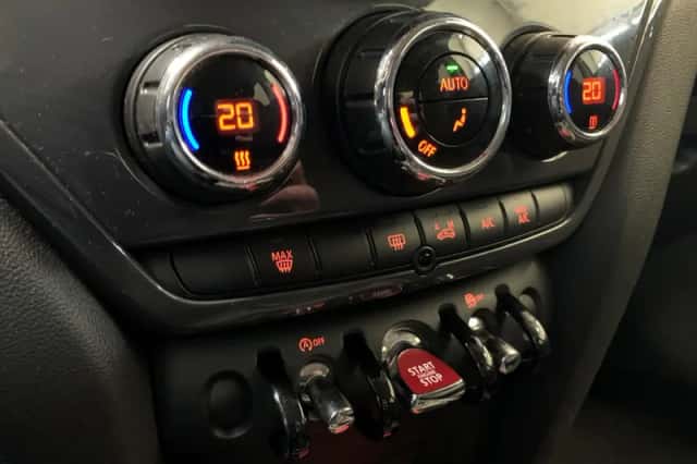 MINI Countryman (2018) thumbnail 33