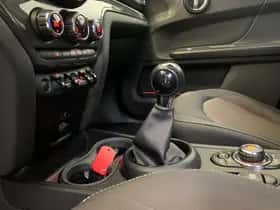 MINI Countryman (2018) thumbnail 38
