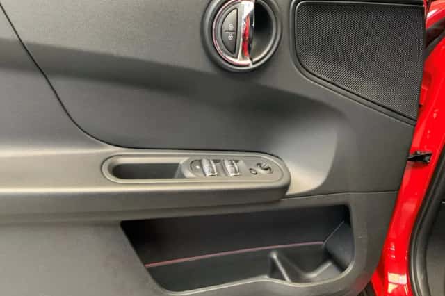 MINI Countryman (2018) thumbnail 42