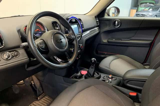MINI Countryman (2018) thumbnail 44