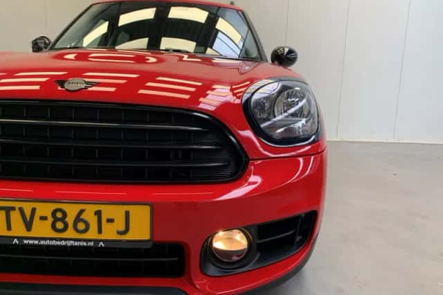 MINI Countryman (2018) thumbnail 9
