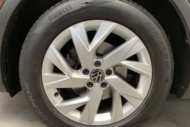 Volkswagen Tiguan (2021) thumbnail 11