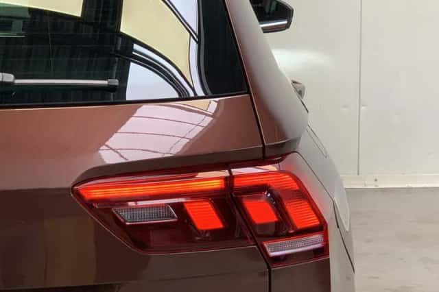 Volkswagen Tiguan (2021) thumbnail 16