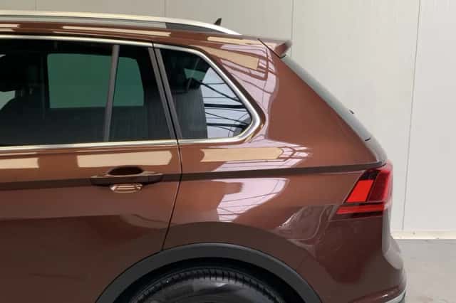 Volkswagen Tiguan (2021) thumbnail 17