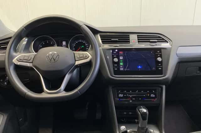 Volkswagen Tiguan (2021) thumbnail 4