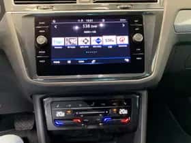 Volkswagen Tiguan (2021) thumbnail 32