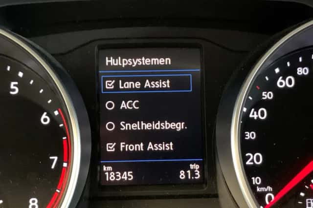 Volkswagen Tiguan (2021) thumbnail 33