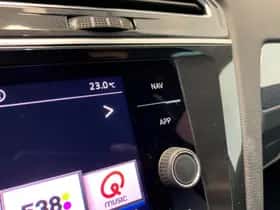 Volkswagen Tiguan (2021) thumbnail 36