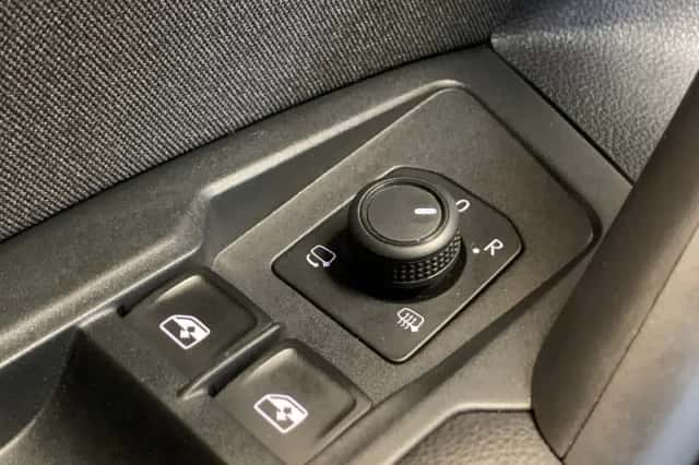 Volkswagen Tiguan (2021) thumbnail 43
