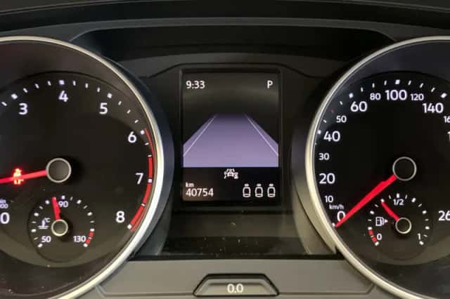 Volkswagen Tiguan (2021) thumbnail 6
