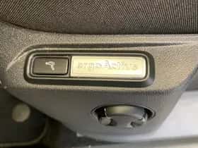Volkswagen Tiguan (2021) thumbnail 51