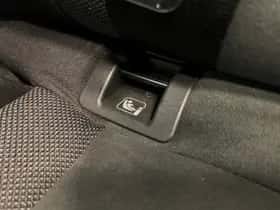 Volkswagen Tiguan (2021) thumbnail 54