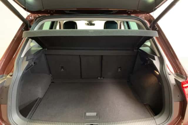 Volkswagen Tiguan (2021) thumbnail 57