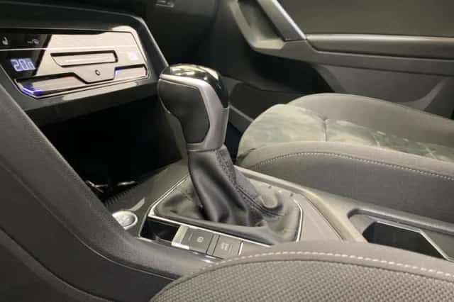 Volkswagen Tiguan (2021) thumbnail 9