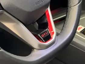 Volkswagen Golf (2022) thumbnail 21