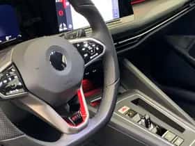 Volkswagen Golf (2022) thumbnail 28