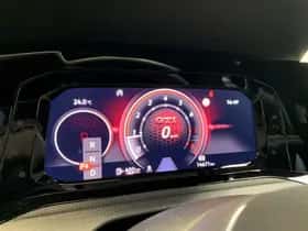 Volkswagen Golf (2022) thumbnail 36