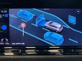 Volkswagen Golf (2022) thumbnail 47
