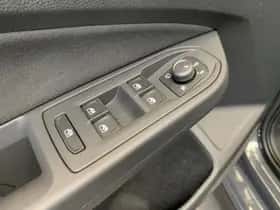 Volkswagen Golf (2022) thumbnail 56