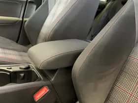 Volkswagen Golf (2022) thumbnail 61