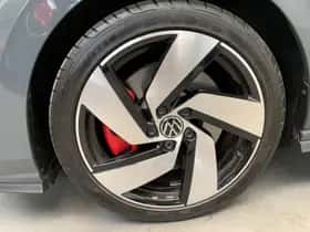 Volkswagen Golf (2022) thumbnail 8