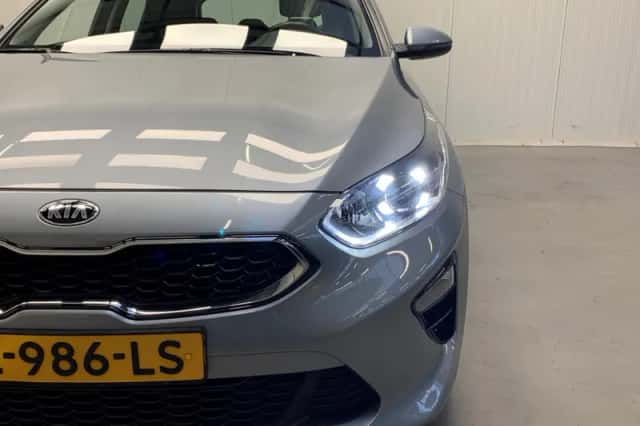 Kia Ceed (2021) thumbnail 13