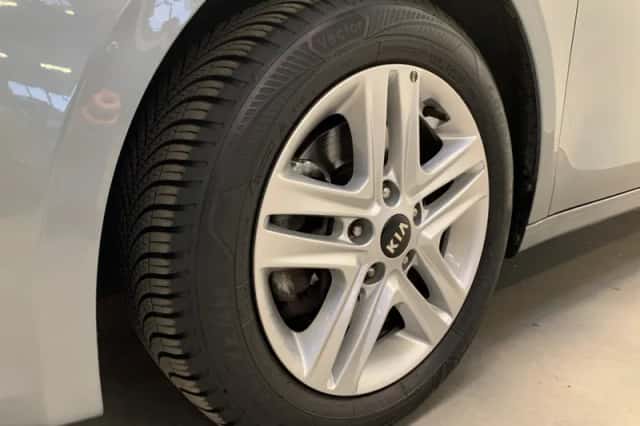 Kia Ceed (2021) thumbnail 22