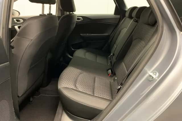 Kia Ceed (2021) thumbnail 40