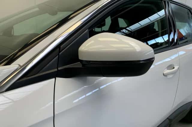 Peugeot 3008 (2018) thumbnail 13