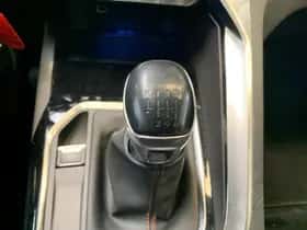 Peugeot 3008 (2018) thumbnail 21