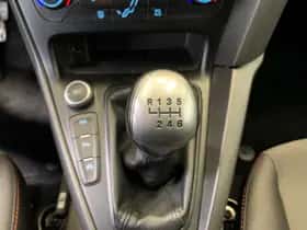 Ford Focus (2018) thumbnail 33