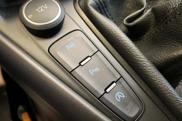 Ford Focus (2018) thumbnail 36
