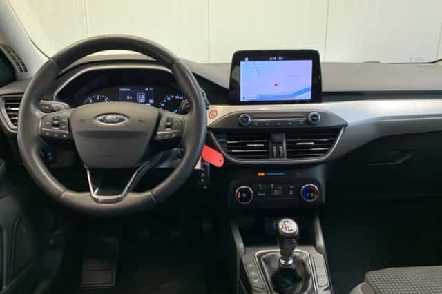 Ford Focus (2019) thumbnail 5