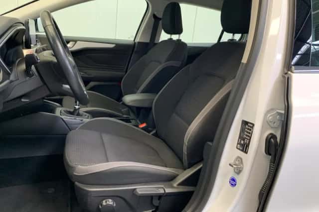 Ford Focus (2019) thumbnail 42
