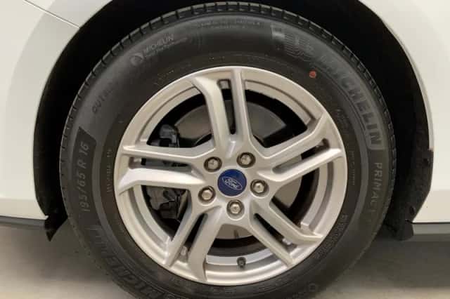 Ford Focus (2019) thumbnail 9
