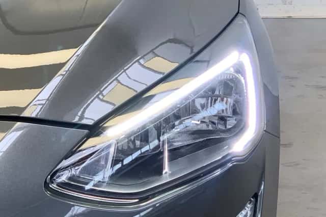 Ford Focus (2020) thumbnail 12