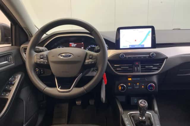 Ford Focus (2020) thumbnail 4