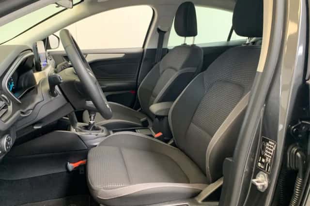 Ford Focus (2020) thumbnail 38