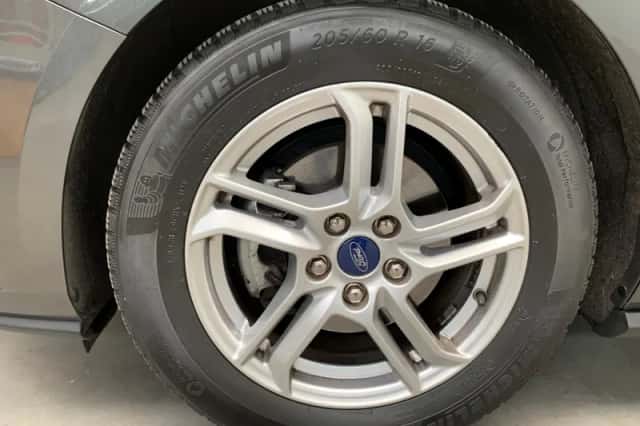 Ford Focus (2020) thumbnail 10