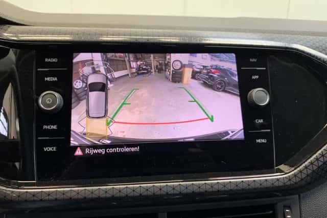 Volkswagen T-Cross (2023) thumbnail 16