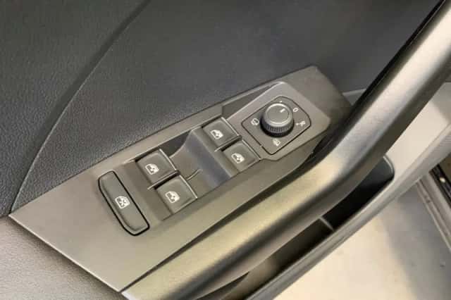 Volkswagen T-Cross (2023) thumbnail 45