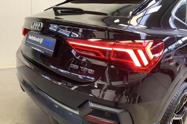 Audi Q3 (2020) thumbnail 15